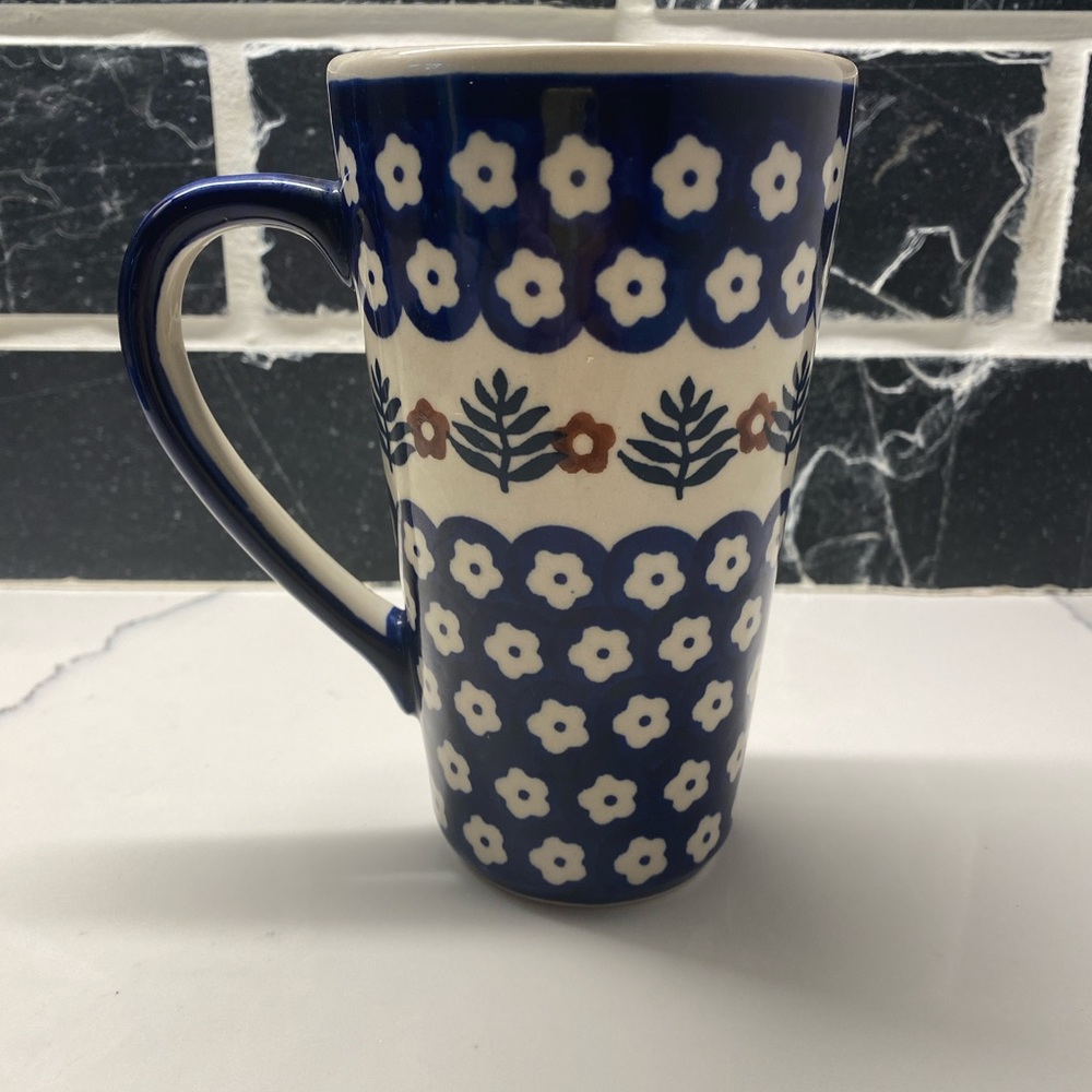 Polish pottery mug-tall